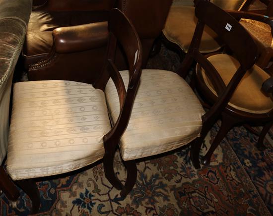 Pair chairs